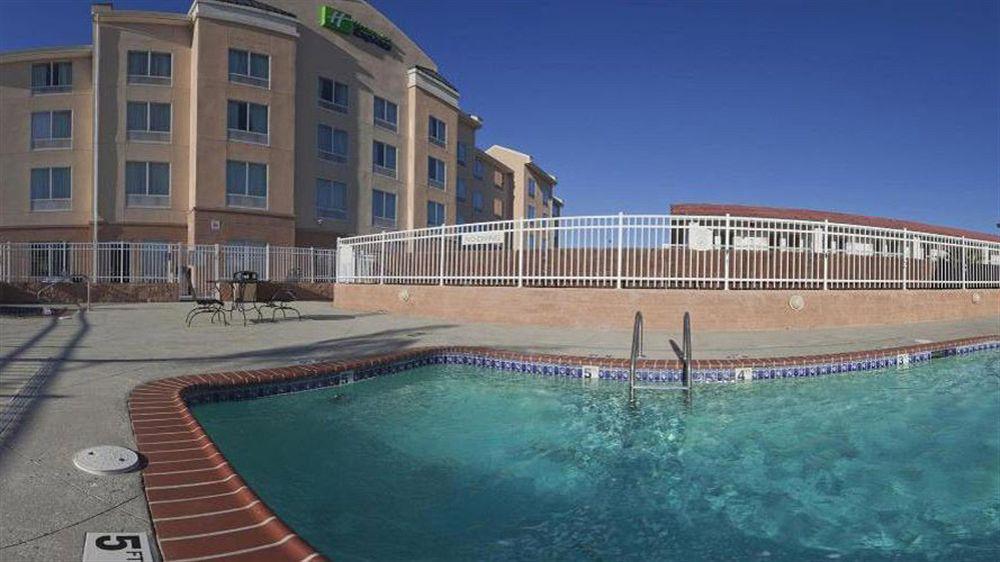 Holiday Inn Express New Orleans East By Ihg Nova Orleães Exterior foto