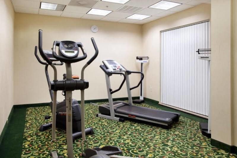 Holiday Inn Express New Orleans East By Ihg Nova Orleães Exterior foto